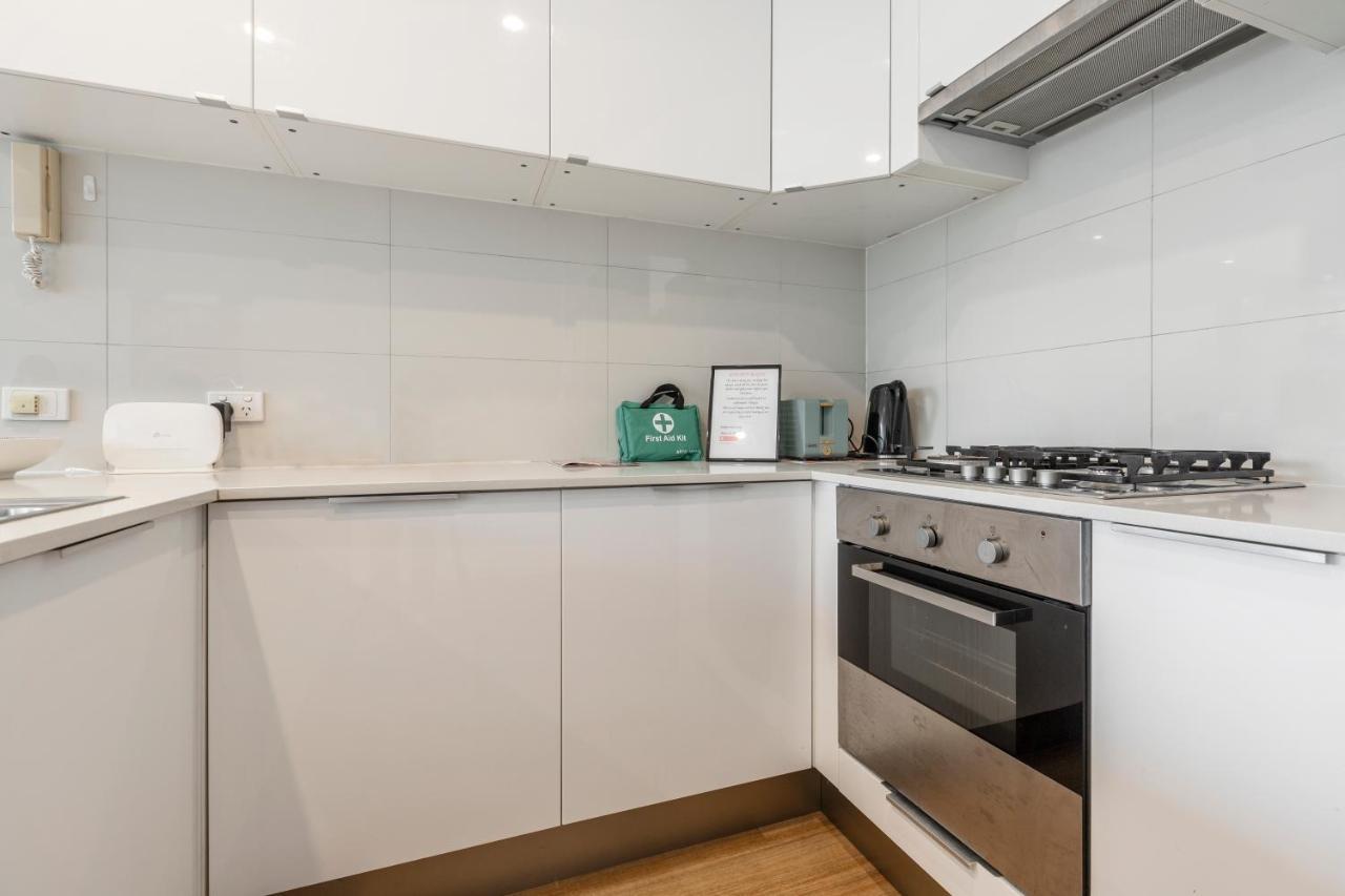 מלבורן ☆Of Southbank☆Light Filled Apartment☆Huge Private Terrace With City Views☆Parking☆Pool☆Gym☆Wifi מראה חיצוני תמונה